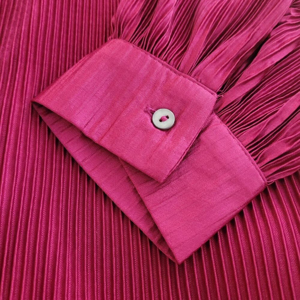 SHE + SKY Magenta Pleated Button Down Long Sleeve Blouse Size M - Picture 5 of 6